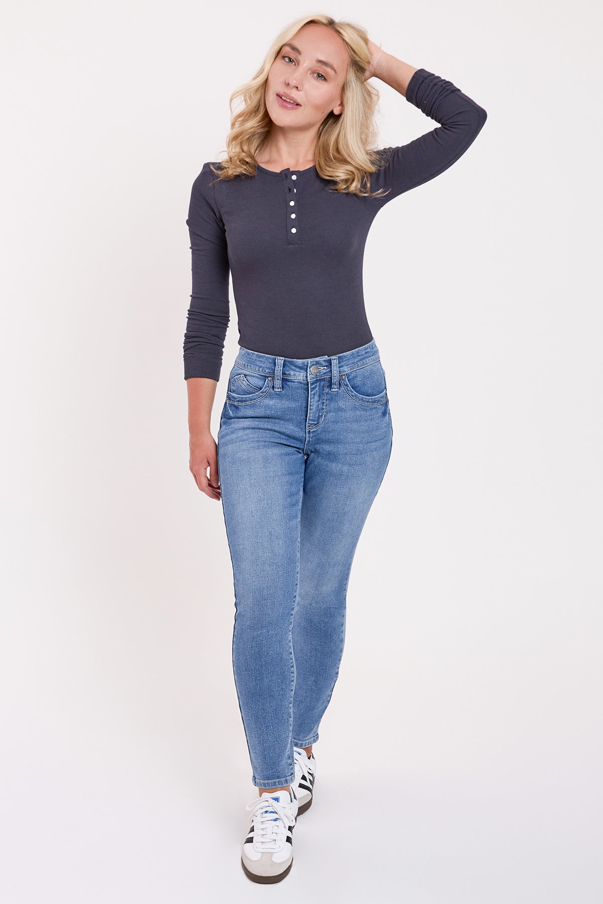 Women's Petite Curve Confidence Mid Rise Skinny in C Sky Blue view 10 - Womens Petite Skinny Jeans (bottom)