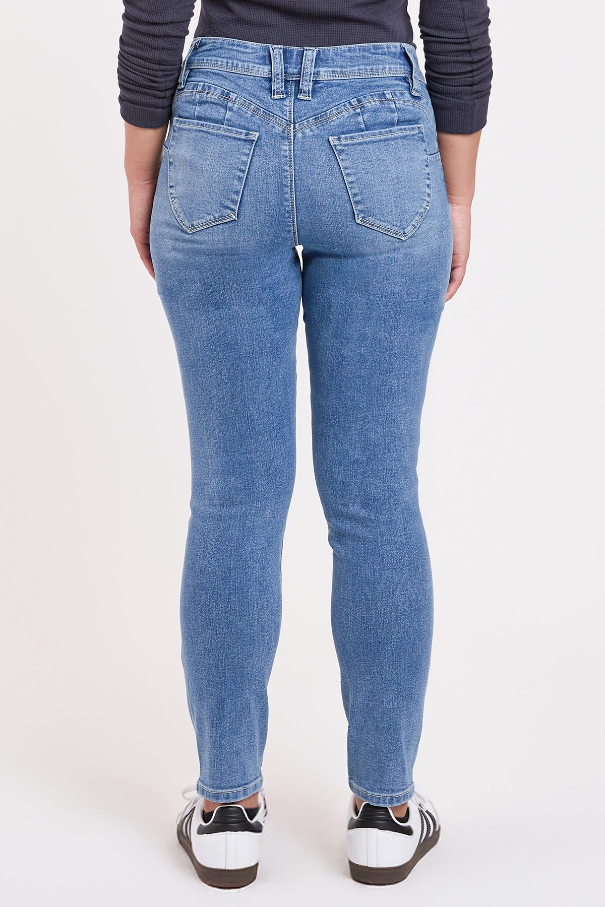 Women's Petite Curve Confidence Mid Rise Skinny in L Light Blue view 13 - Womens Petite Skinny Jeans (bottom)