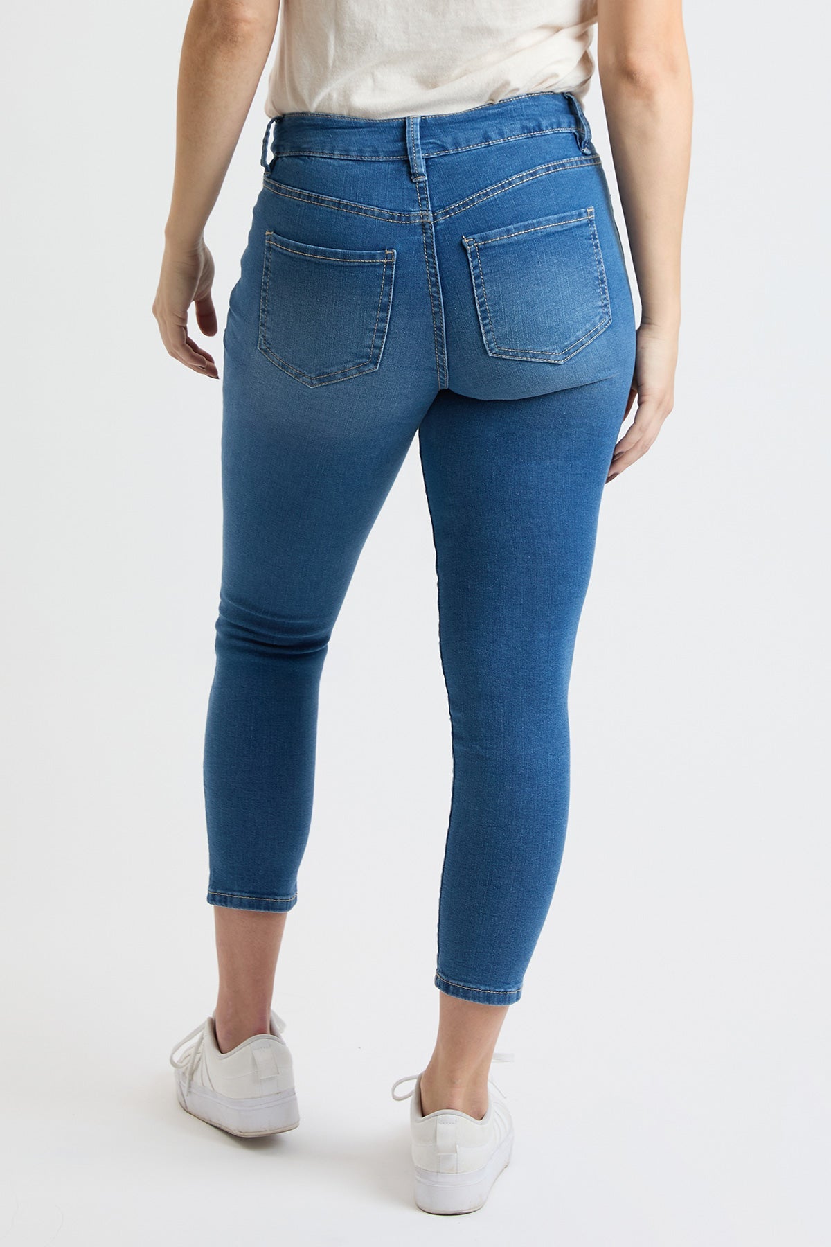 Women's Petite Sustainable High Rise Skinny Jeans in M Medium Blue view 5 - High-Waisted - Womens Petite Jeans Mid Rise