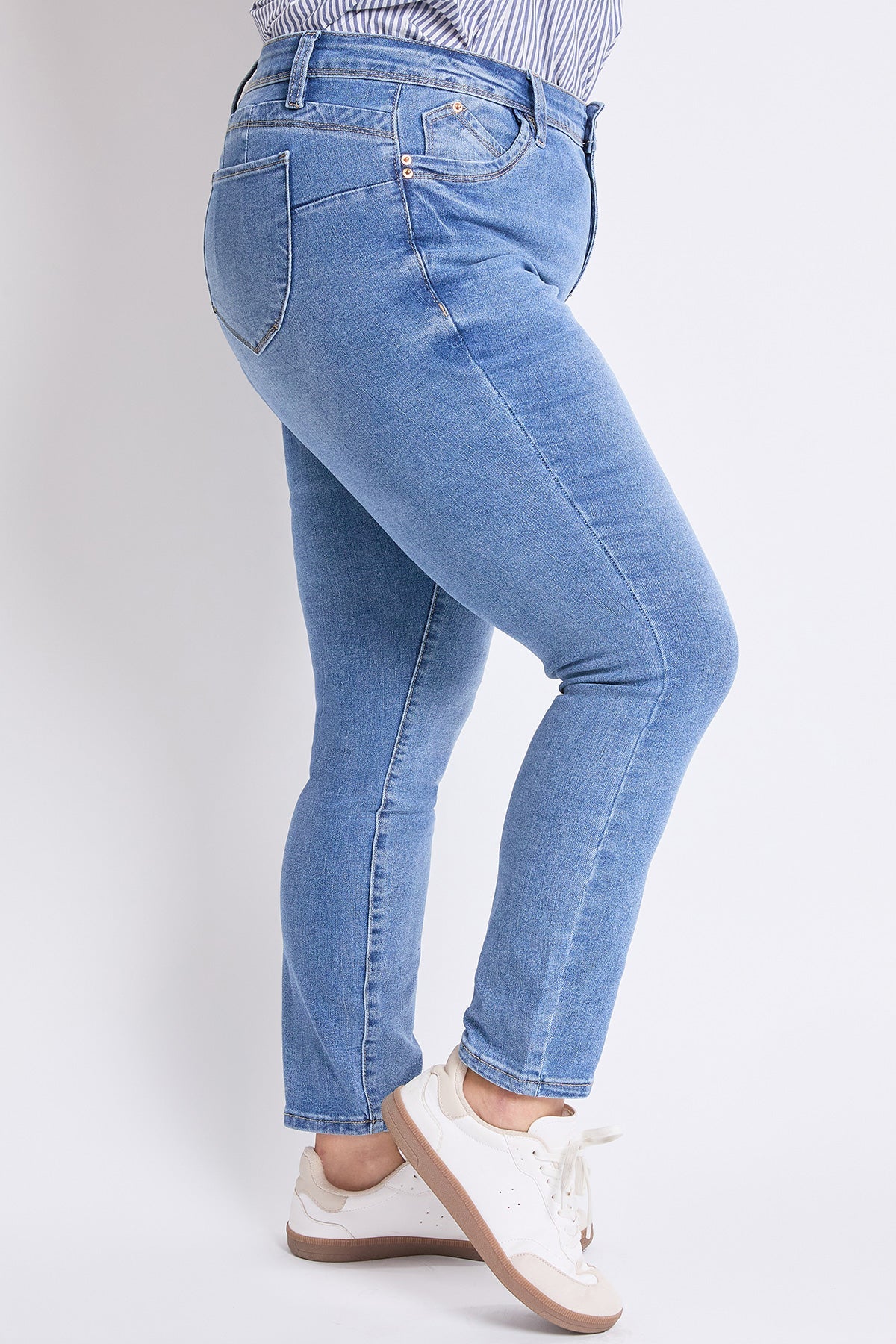 Women's plus High Rise Curve Confidence Skinny Jeans in D Dark Blue view 11 - High-Waisted - Women'S Plus Jeans On Sale