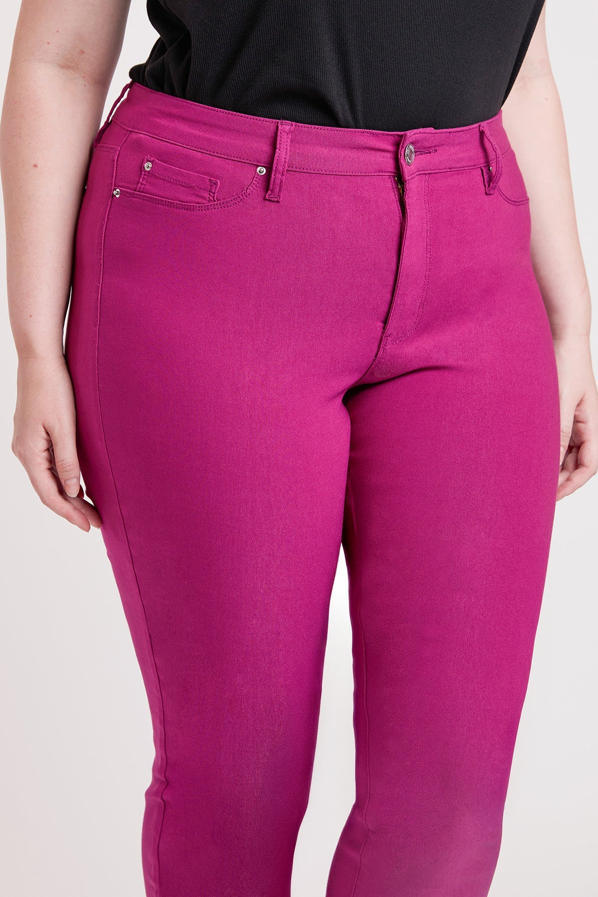 Women's plus High Rise Hyperstretch Cropped Straight Pants in Indigo view 6 - High-Waisted - Women'S Plus Pants