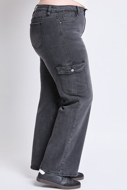 Women's plus High Rise Wide Leg Skater Cargo Jeans view 10 - High-Waisted - Women'S Plus Jeans On Sale (bottom)
