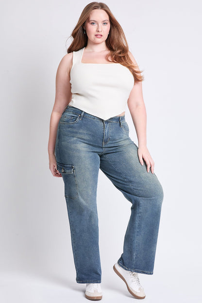 Women's plus High Rise Wide Leg Skater Cargo Jeans in W Black view 6 - High-Waisted - Women'S Plus Jeans On Sale