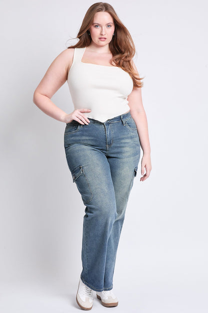 Women's plus High Rise Wide Leg Skater Cargo Jeans in W Black view 7 - High-Waisted - Women'S Plus Jeans On Sale
