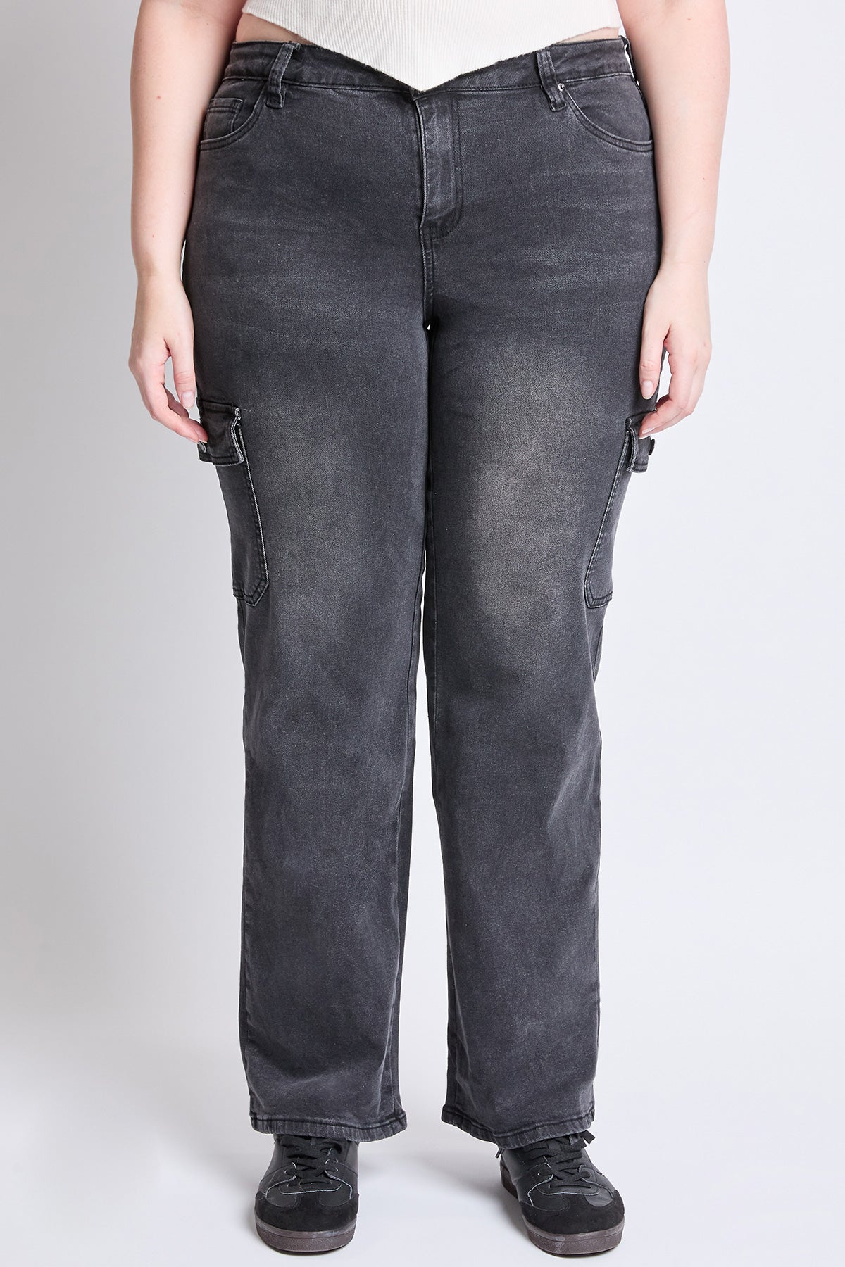 Women's plus High Rise Wide Leg Skater Cargo Jeans view 9 - High-Waisted - Women'S Plus Jeans On Sale (bottom)