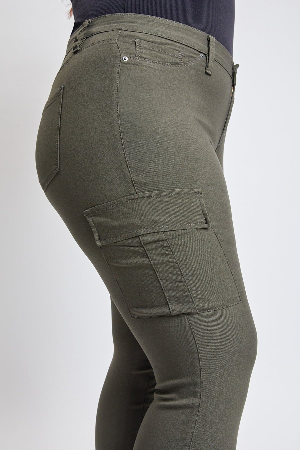 Women's plus Hyperstretch Skinny Cargo Pants in Black view 5 - Comfort Stretch - Women'S Plus Pants (bottom)