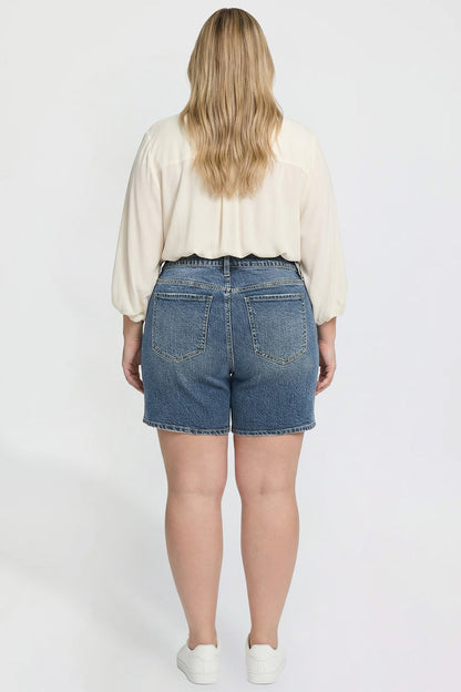 Women's plus Luxe Essential Short view 6 - Womens Plus Shorts (bottom)