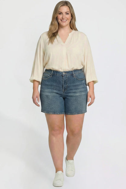 Women's plus Luxe Essential Short view 7 - Womens Plus Shorts (bottom)