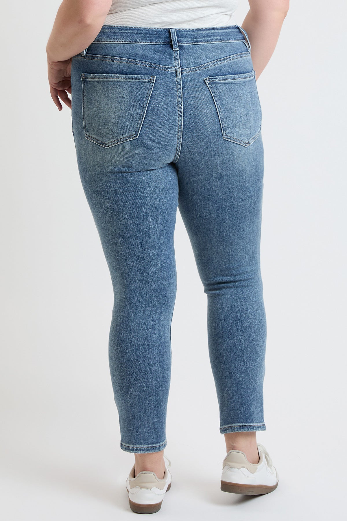 Women's plus Premium Stretch Skinny Jean in W Black view 11 - Comfort Stretch - Womens Plus Jeans (bottom)
