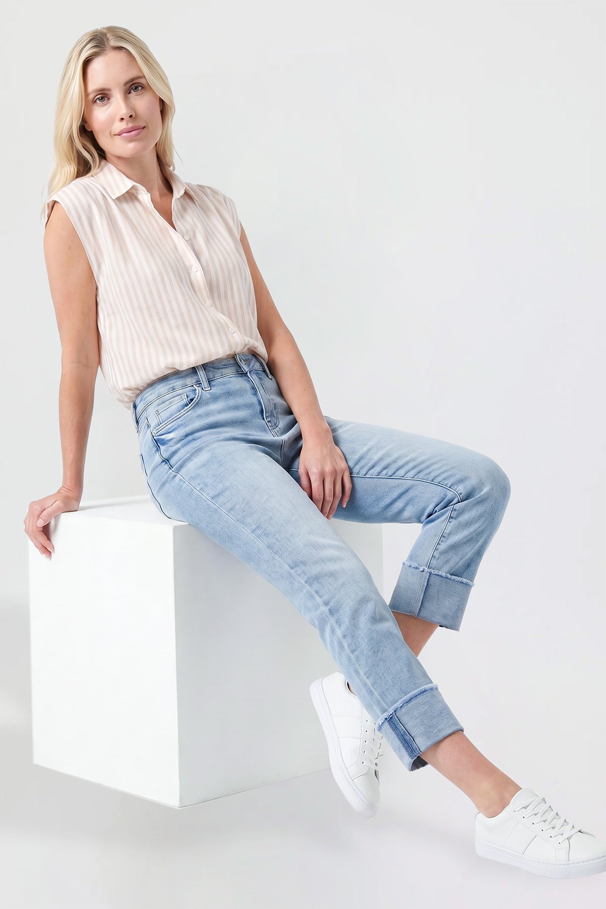 Women's Premium Stretch Cropped Mega Cuff Jeans in L Light Blue view 5 - Comfort Stretch - Women'S Premium Jeans