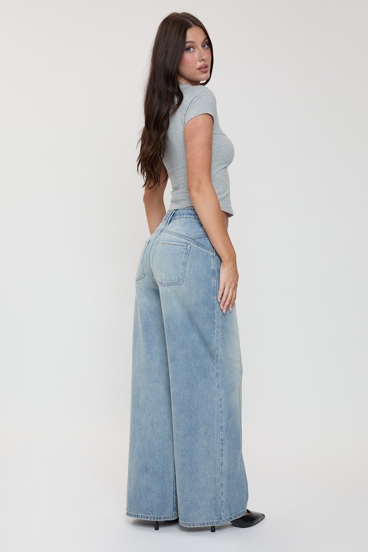 Women's Relaxed Extra Baggy Wide Leg Jeans in J Faded Blue view 5 - Relaxed Fit - Women'S Relaxed Jeans Petite (bottom)