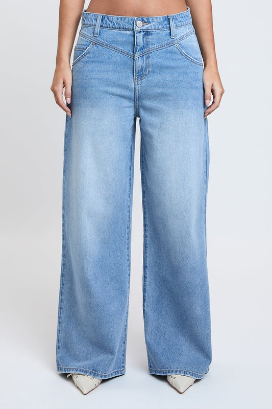 Women's Relaxed Extra Baggy Wide Leg Jeans in L Light Blue view 2 - Relaxed Fit - Women'S Relaxed Jeans Petite (bottom)