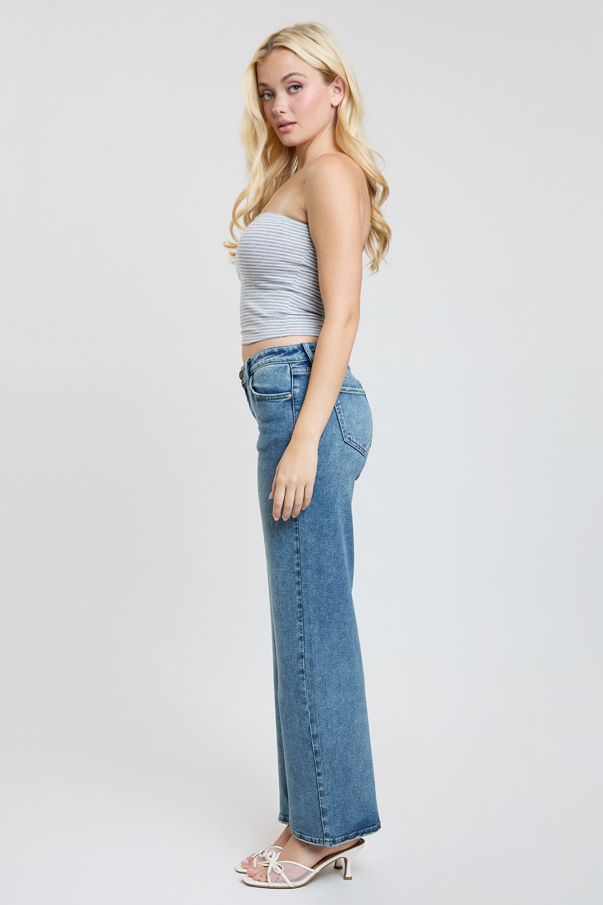 Women's Wide Leg Jeans in M Medium Blue view 9 - Women'S Wide Jeans (bottom)