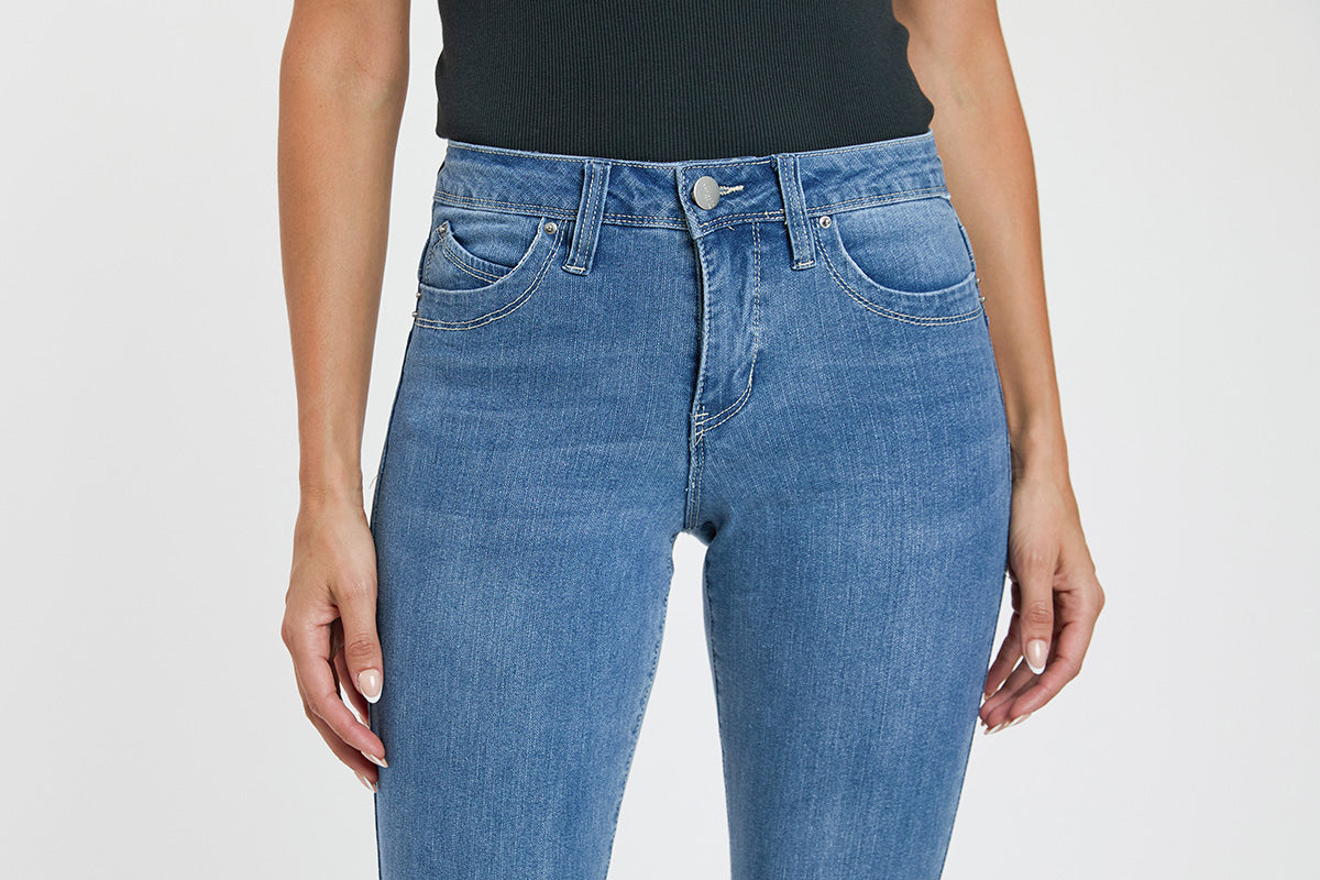 Ymi Women's High Rise Curve Confidence Bootcut Jeans - MeeeShop Women's Fashion