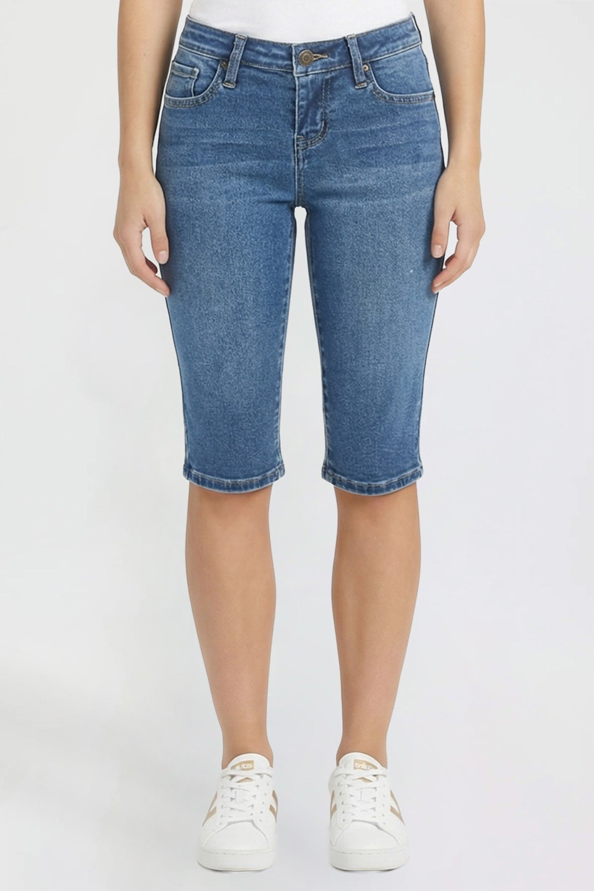 Ymi Women's Luxe Essential Capri in N Indigo Blue view 9 (bottom)