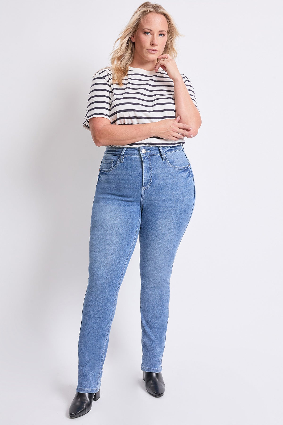 Ymi Women's plus High Rise Basic 5 Pocket Straight Jeans in S Midnight Sky Blue view 6 - High-Waisted (bottom)