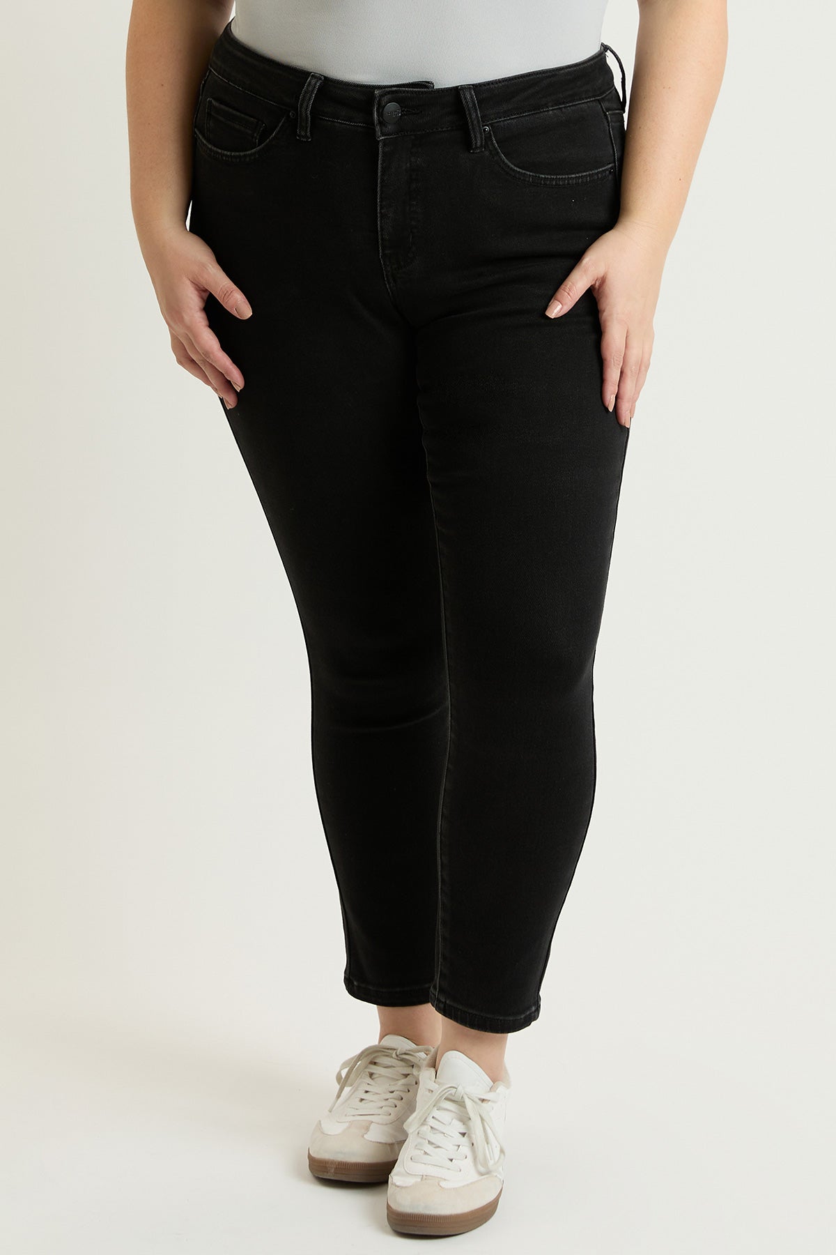 Ymi Women's plus Premium Stretch Skinny Jean view 14 - Comfort Stretch - Womens Plus Jeans (bottom)