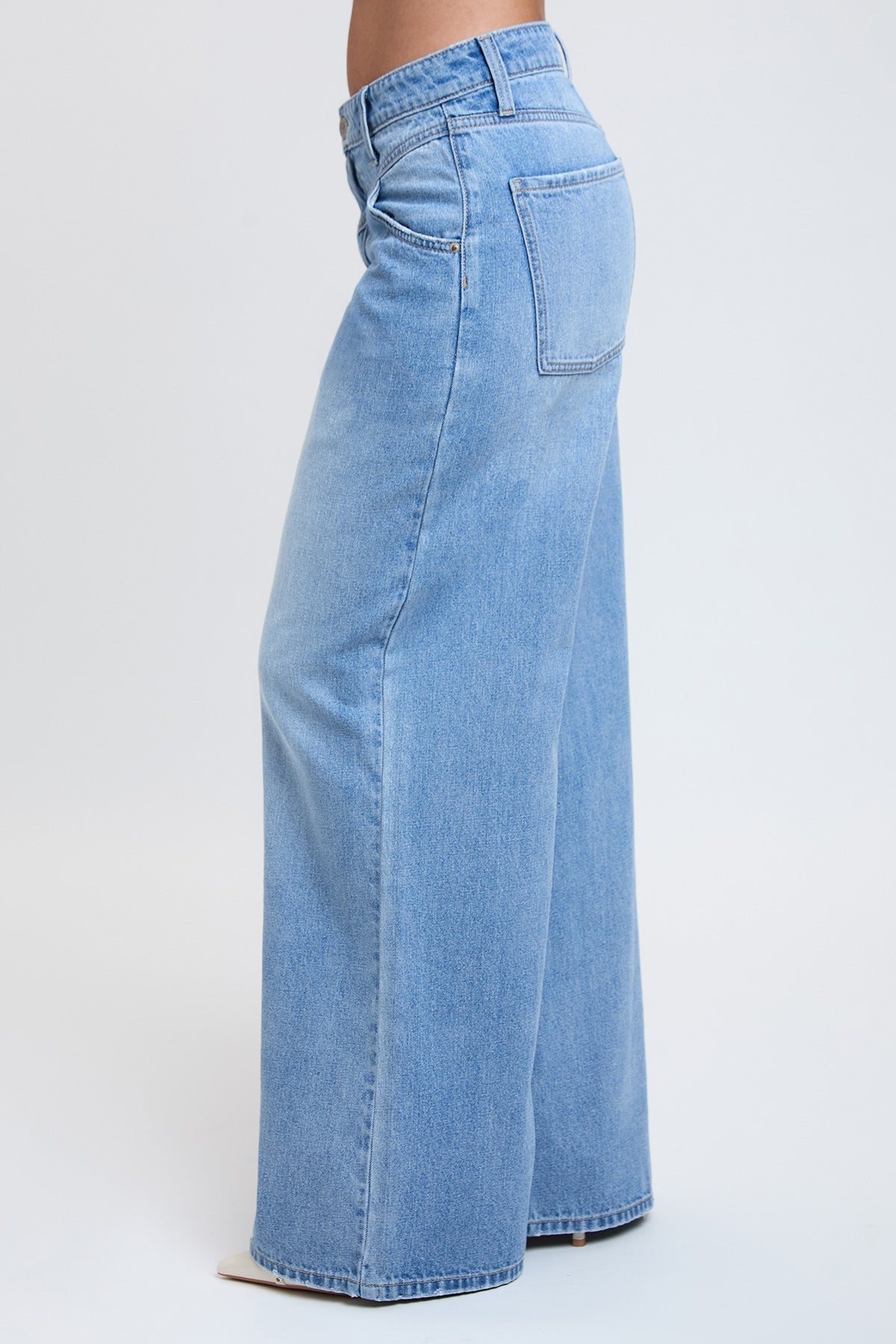 Ymi Women's Relaxed Extra Baggy Wide Leg Jeans in L Light Blue view 3 - Relaxed Fit - Women'S Relaxed Jeans Petite